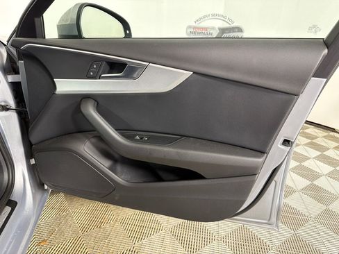 Used 2017 Audi A4 2.0T Premium image 16