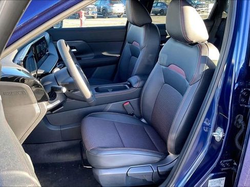 New 2026 Nissan Kicks SR image 7