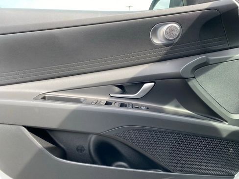 New 2026 Hyundai Elantra SE w/ Cargo Package FWD image 21