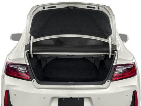 Used 2017 Honda Accord Touring image 12