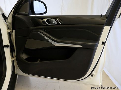 Used 2023 BMW X5 xDrive40i w/ Premium Package image 36