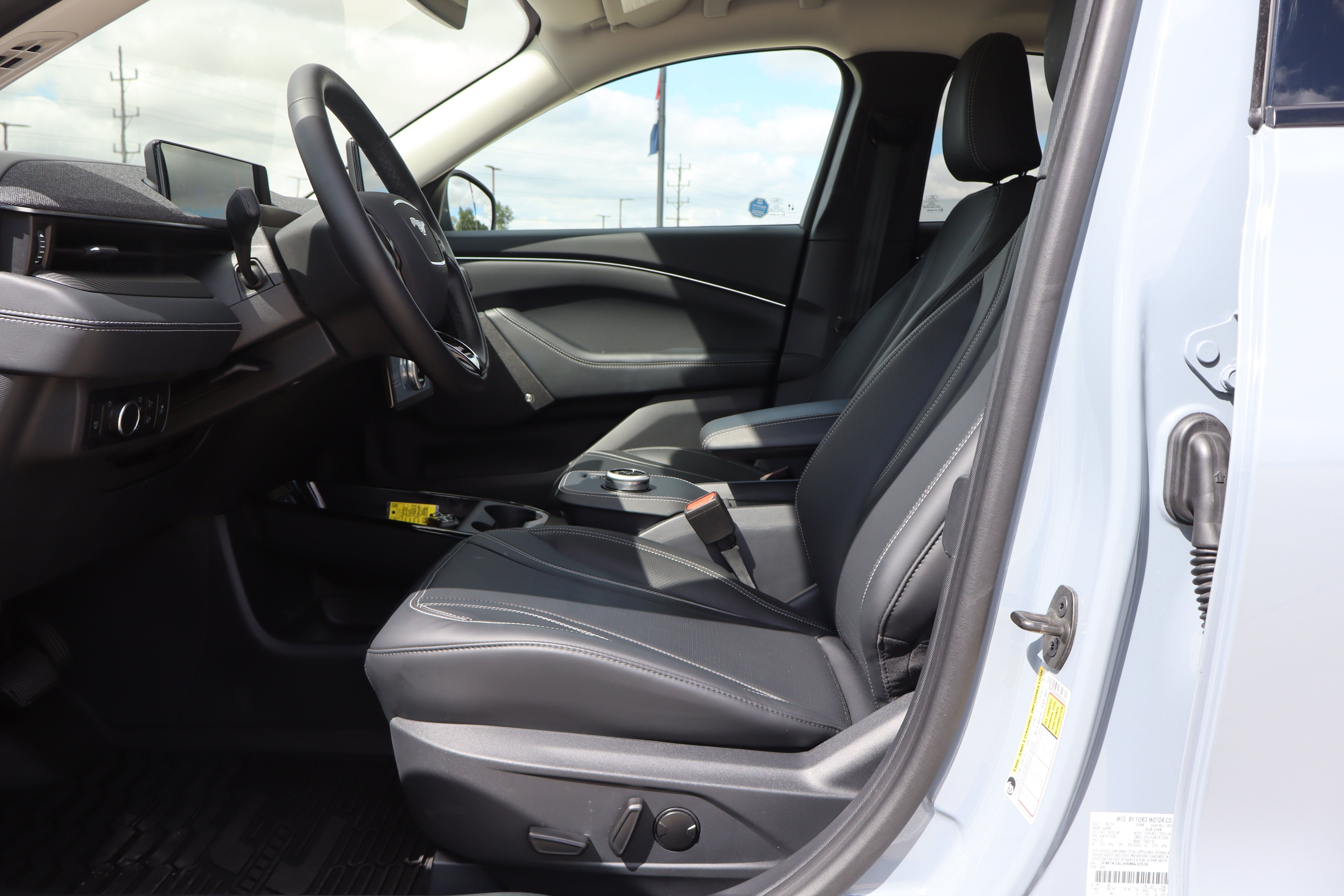 Used 2024 Ford Mustang Mach-E Premium AWD/4WD image 9
