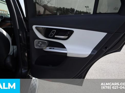 Used 2025 Mercedes-Benz GLC 300 4MATIC w/ AMG Line image 24