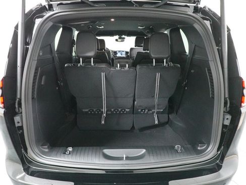 New 2027 Chrysler Pacifica Select FWD image 24