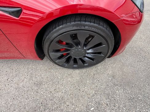 Used 2022 Tesla Model 3 Performance image 12