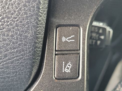 Used 2024 Toyota 4Runner TRD Off-Road Premium image 27