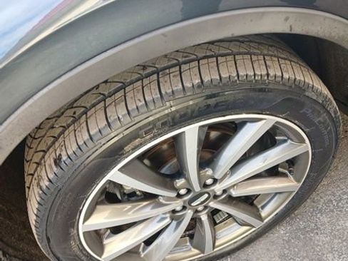 Used 2020 Lincoln Corsair Reserve image 10