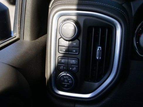 Used 2022 Chevrolet Silverado 2500 High Country w/ Z71 Off-Road Package image 20