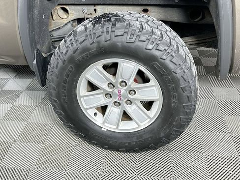 Used 2015 GMC Sierra 1500 SLE w/ SLE Value Package image 35