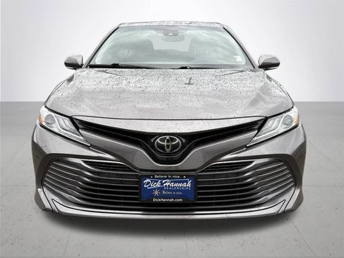 Used 2018 Toyota Camry L image 3