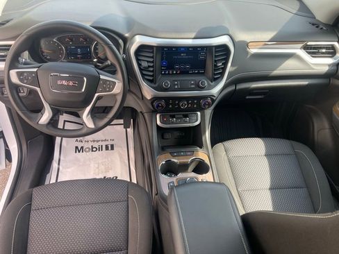 Certified 2023 GMC Acadia SLE w/ Driver Convenience Package AWD/4WD image 16