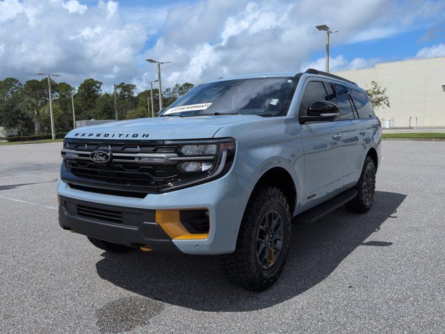 Used 2025 Ford Expedition Tremor AWD/4WD image 9