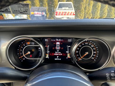 Used 2022 Jeep Wrangler Unlimited Sahara w/ LED Lighting Group image 21