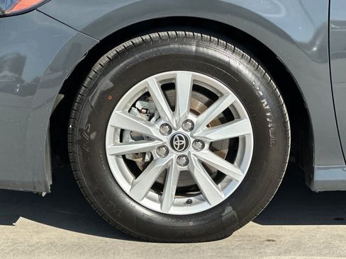 Used 2025 Toyota Camry LE image 12