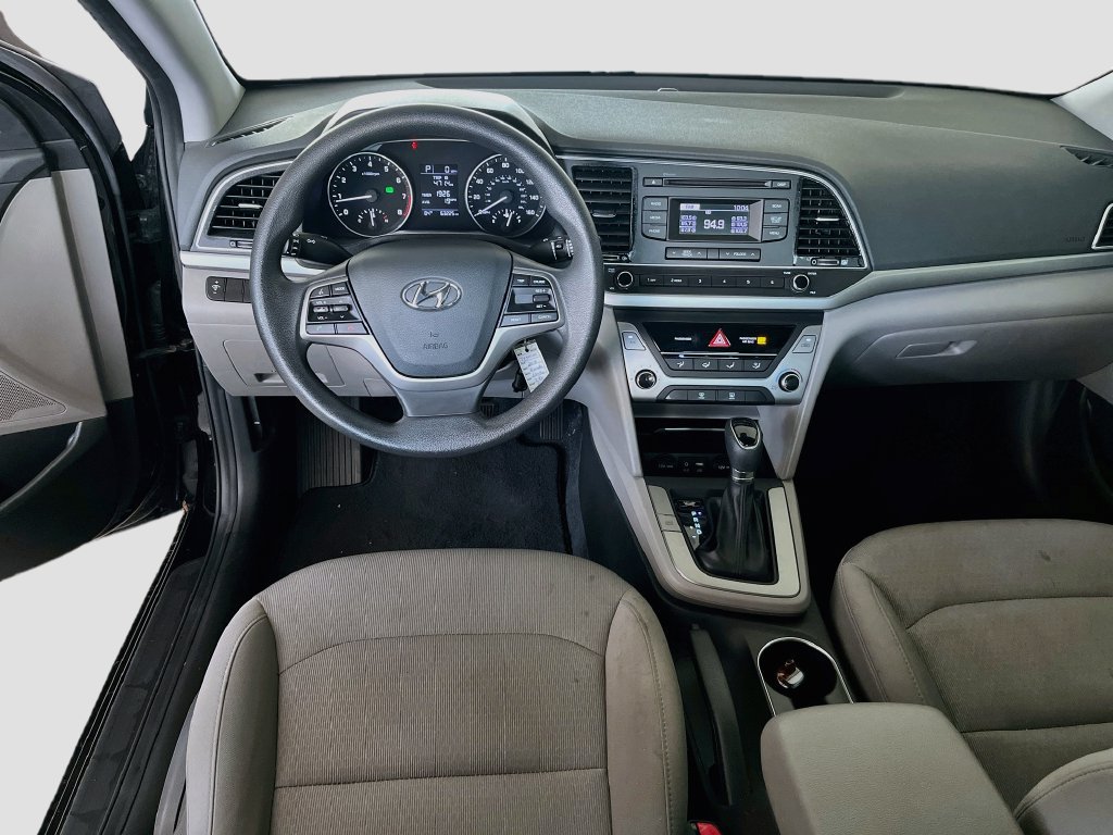 Used 2018 Hyundai Elantra SE w/ Cargo Package FWD image 19