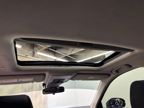 Used 2024 Honda CR-V EX image 34
