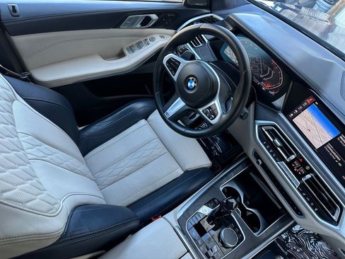 Used 2020 BMW X7 xDrive40i w/ M Sport Package image 21