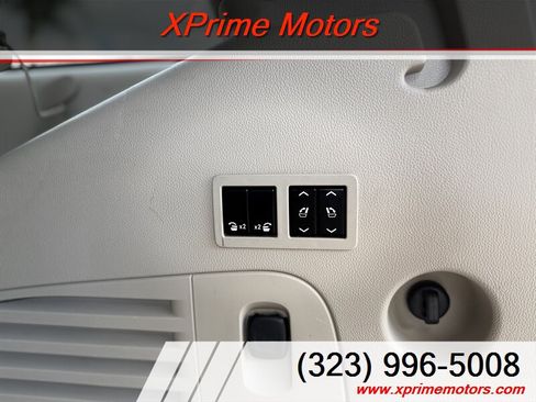 Used 2015 GMC Yukon Denali w/ Premium Package RWD image 13