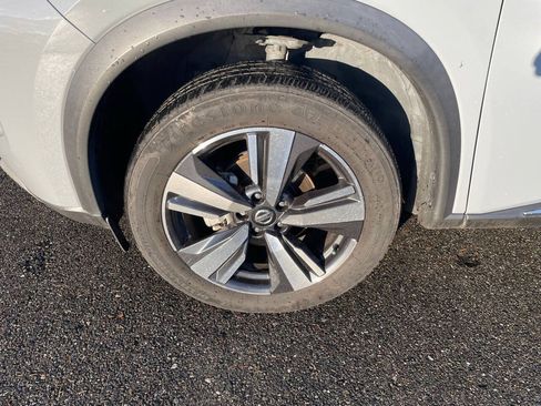 Used 2021 Nissan Rogue SL AWD/4WD image 39