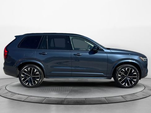 New 2026 Volvo XC90 T8 Ultra w/ Protection Package Premier AWD/4WD image 8