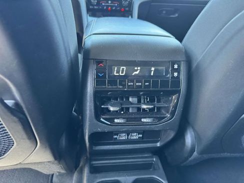 Used 2023 Jeep Grand Cherokee L Laredo RWD image 15