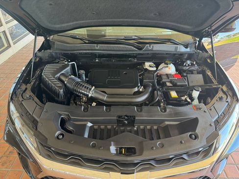 Used 2025 Chevrolet Blazer LT FWD image 28