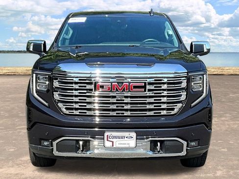 Used 2023 GMC Sierra 1500 Denali AWD/4WD image 2
