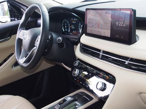Used 2025 INFINITI QX60 Sensory w/ Vision Package AWD/4WD image 10