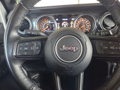 Used 2022 Jeep Wrangler Unlimited Sport AWD/4WD image 12