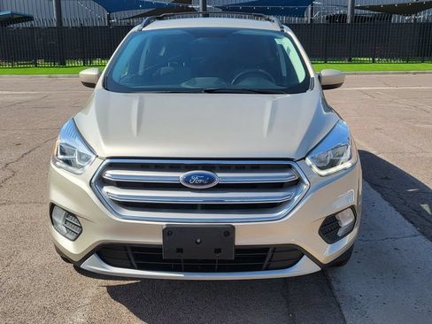 Used 2017 Ford Escape SE w/ Equipment Group 201A AWD/4WD image 3