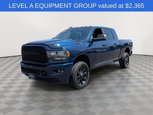 Used 2022 RAM 2500 Big Horn w/ Night Edition AWD/4WD image 3
