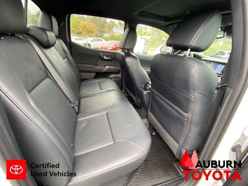 Certified 2020 Toyota Tacoma TRD Off-Road w/ TRD Premium Off Road Package AWD/4WD image 18