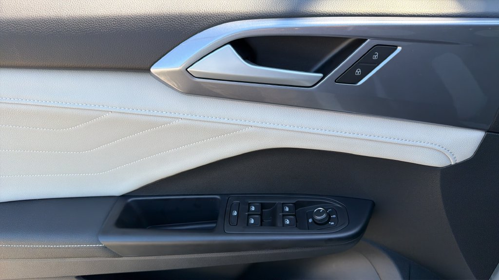 New 2027 Volkswagen Taos SEL AWD/4WD image 20