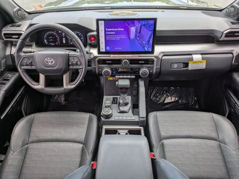 Used 2025 Toyota 4Runner TRD Off-Road Premium AWD/4WD image 14