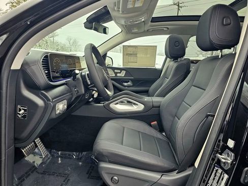 New 2026 Mercedes-Benz GLS 450 4MATIC image 18