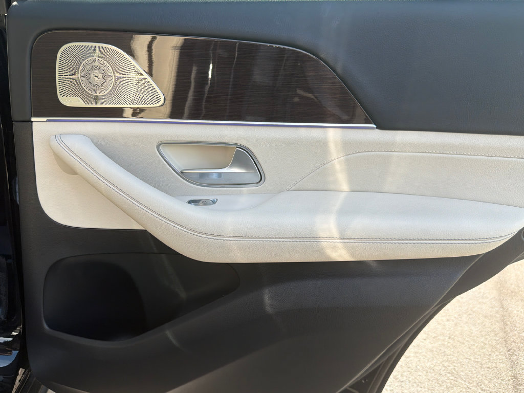 Used 2024 Mercedes-Benz GLE 350 4MATIC image 16