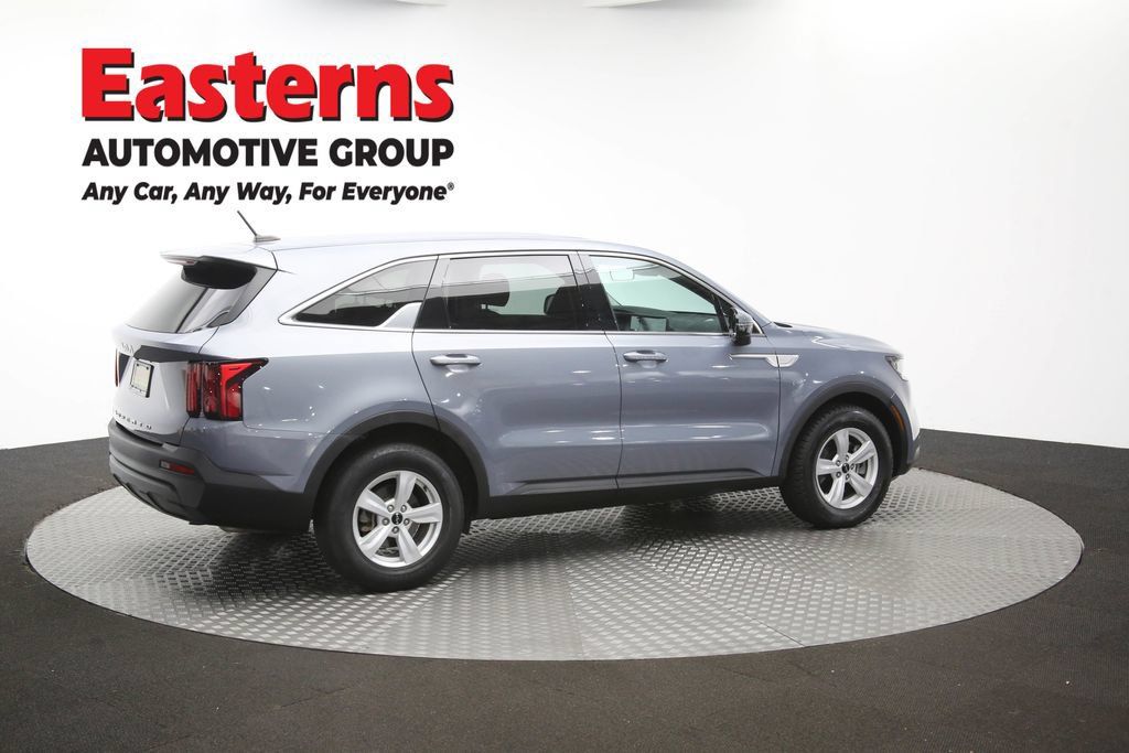 Used 2022 Kia Sorento LX FWD image 40