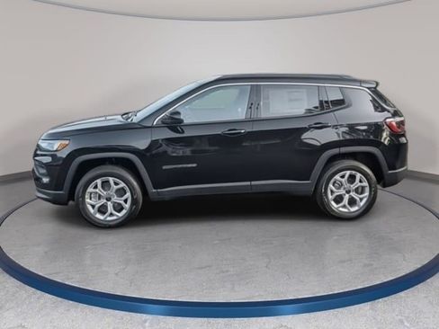 New 2026 Jeep Compass Latitude image 8