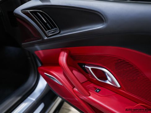 Used 2018 Audi R8 V10 w/ Carbon Exterior Package AWD/4WD image 68
