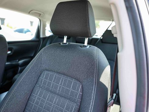 Certified 2024 Honda HR-V LX image 16