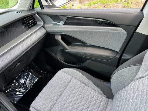 New 2026 Volkswagen Tiguan S FWD image 26