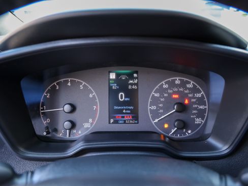 Used 2024 Toyota Corolla SE FWD image 17
