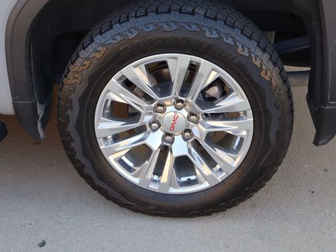 Used 2024 GMC Sierra 1500 Denali AWD/4WD image 29