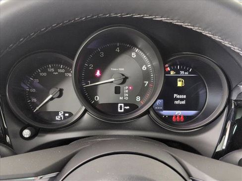 New 2026 Porsche Macan image 11