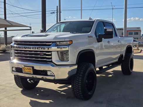 Certified 2020 Chevrolet Silverado 2500 LTZ w/ LTZ Texas Edition AWD/4WD image 3