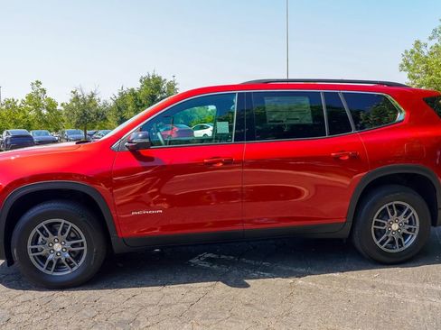 New 2025 GMC Acadia Elevation image 8
