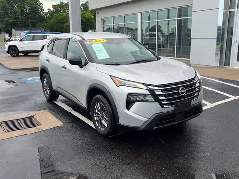 Used 2024 Nissan Rogue S AWD/4WD image 6