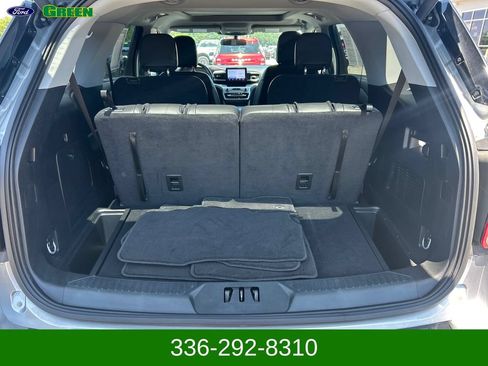 Used 2023 Ford Explorer XLT w/ Equipment Group 202A AWD/4WD image 25