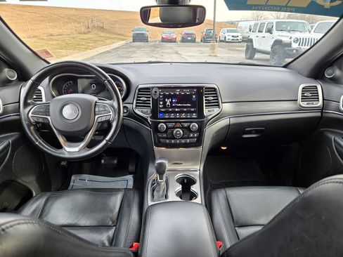 Used 2021 Jeep Grand Cherokee Limited image 17
