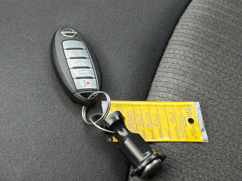 Used 2025 Nissan Altima 2.5 SV image 21